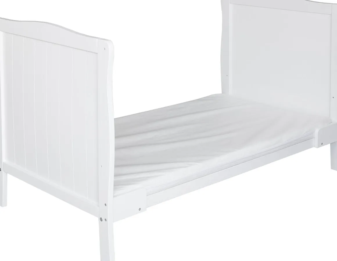 Born Lucky Meegroei Ledikant Met Veiligheidsrekje 70 x 140 cm Wit + Born Lucky Junior Matras 70 x 140 cm