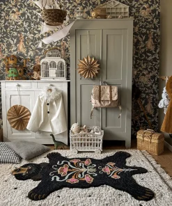 Doing Goods Vloerkleed Blooming Bear Groot