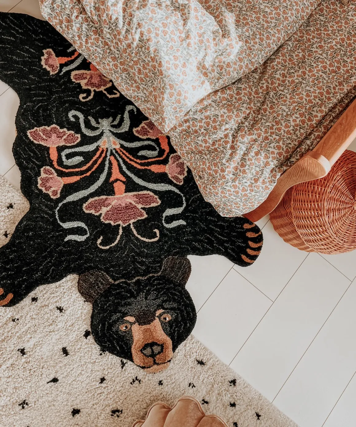 Doing Goods Vloerkleed Blooming Bear Groot