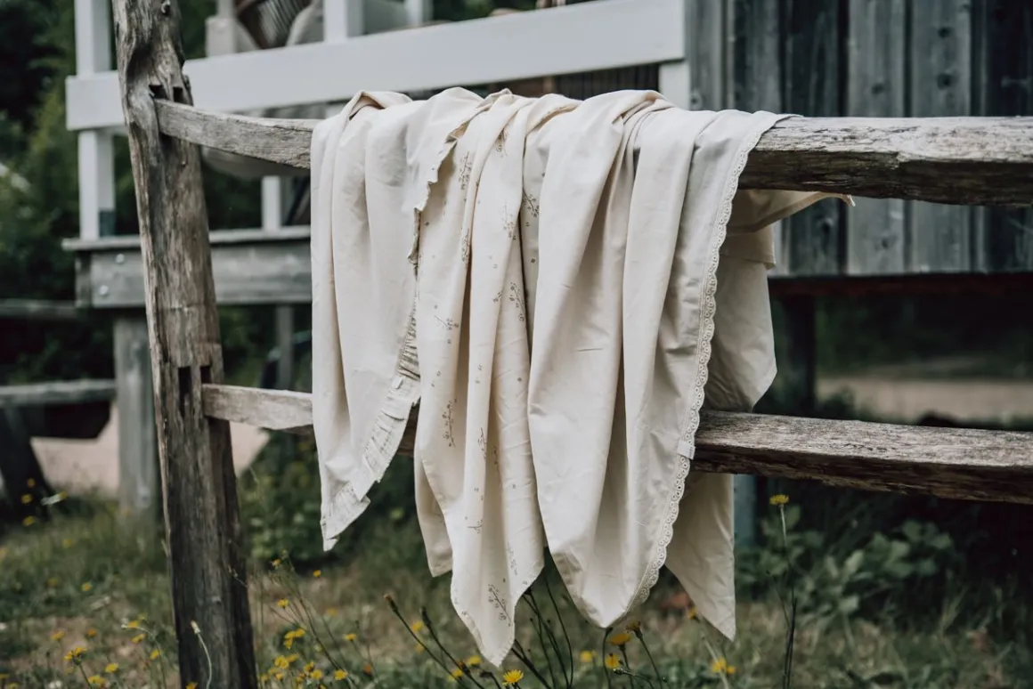 Koeka Ledikantlaken & Hoeslaken Set Ruffle Faro Warm White One Size