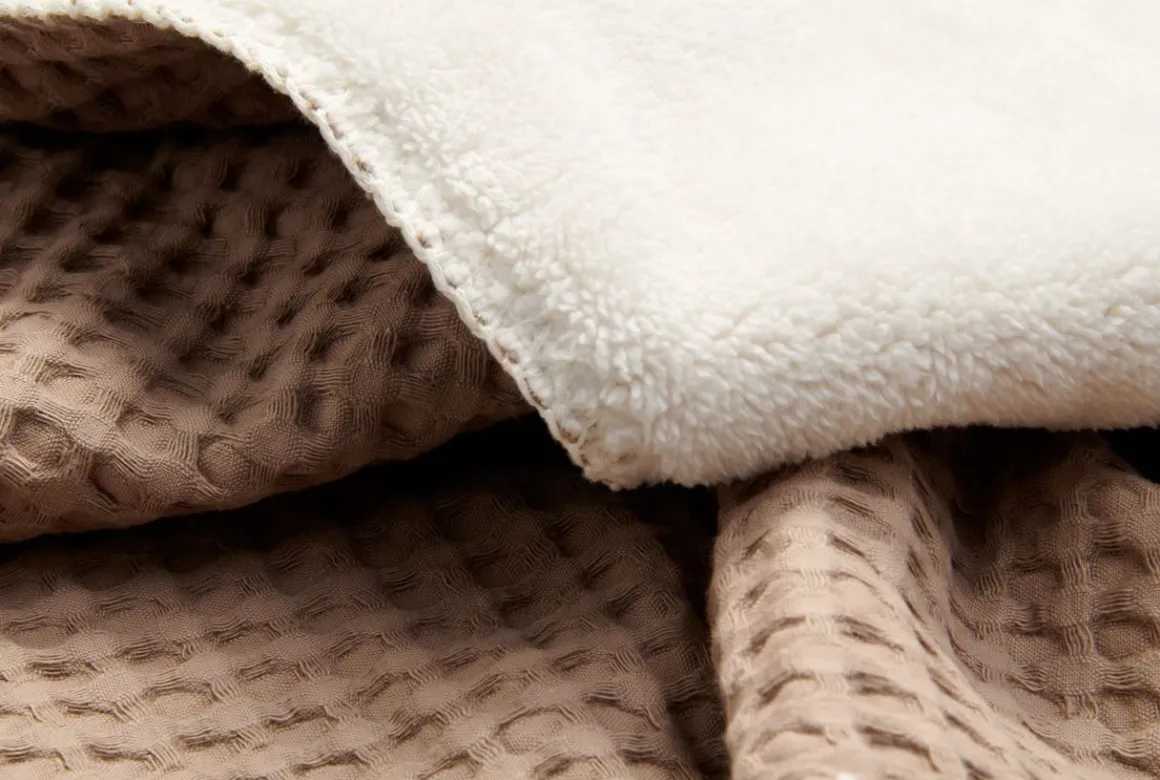 Koeka Wiegdeken Wafel/Teddy Oslo Caffe 100x75