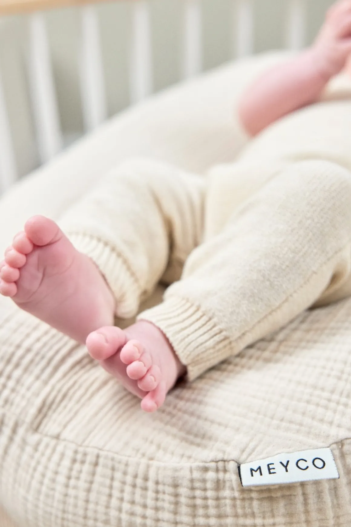 Meyco Baby Uni Relaxhoes Voor Voedingskussen Hydrofiel Soft Sand