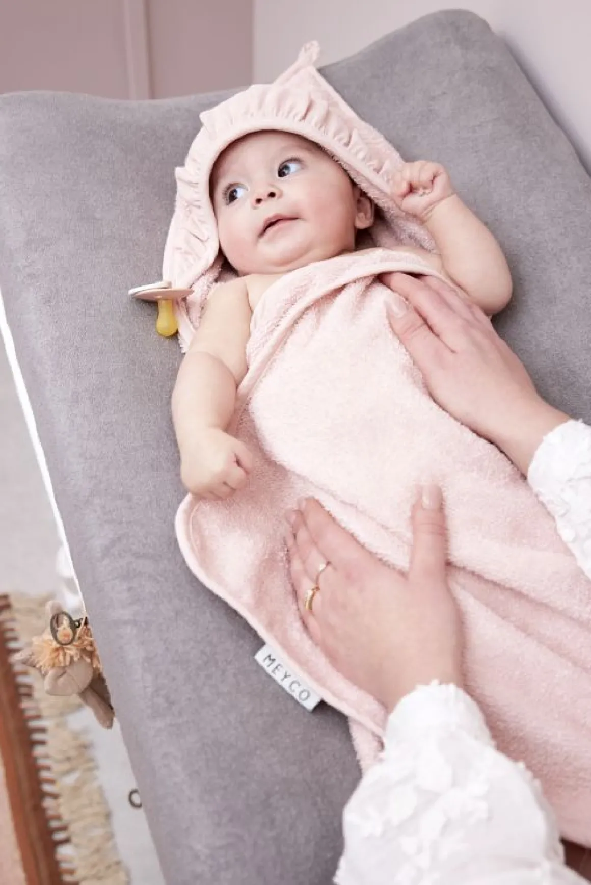 Meyco Badcape Badstof Ruffle Soft Pink