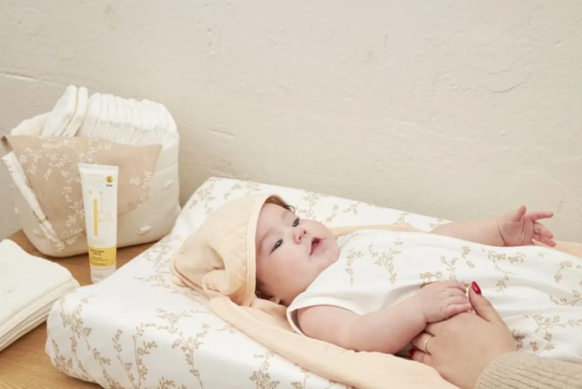 Meyco Slaapzak Branches Sand 60 cm