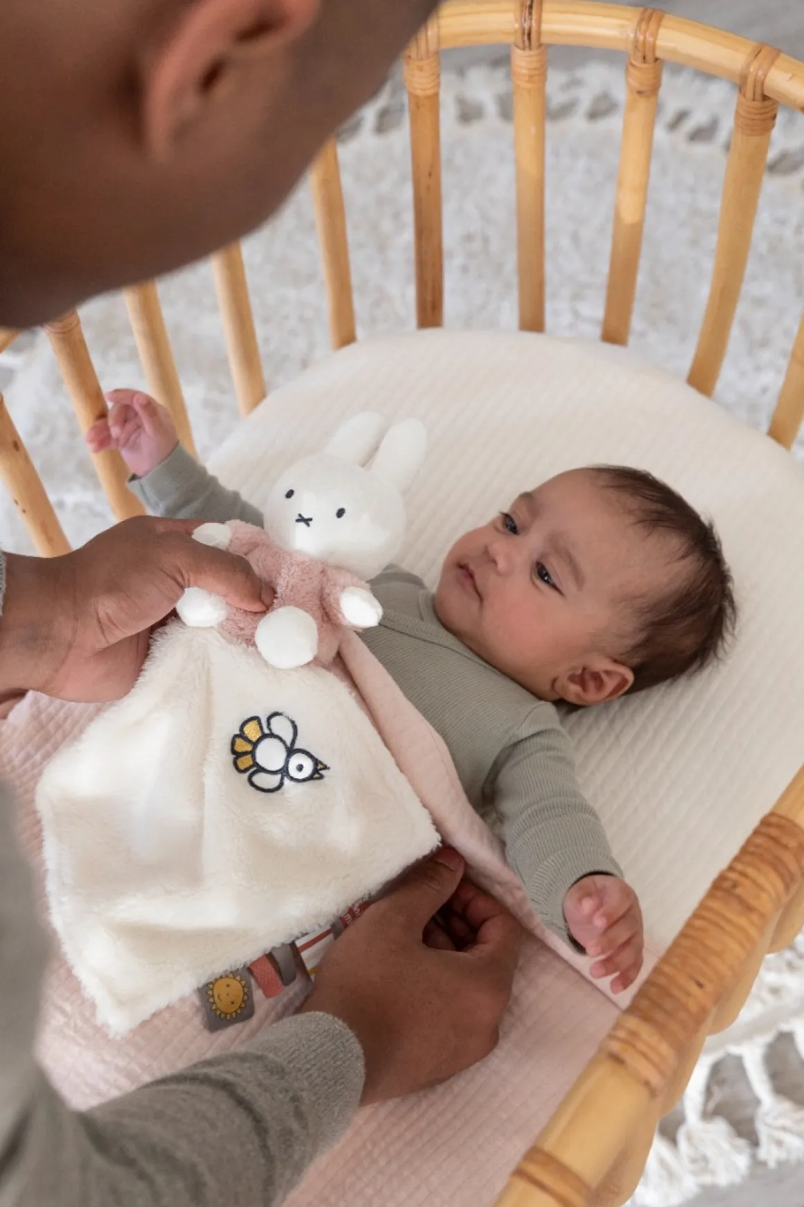 Nijntje Knuffeldoekje Fluffy pink