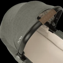 Nuna DEMI™ next Opvouwbare Reiswieg Pine