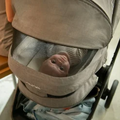 Nuna LYTL™ Opvouwbare Reiswieg Biscotti