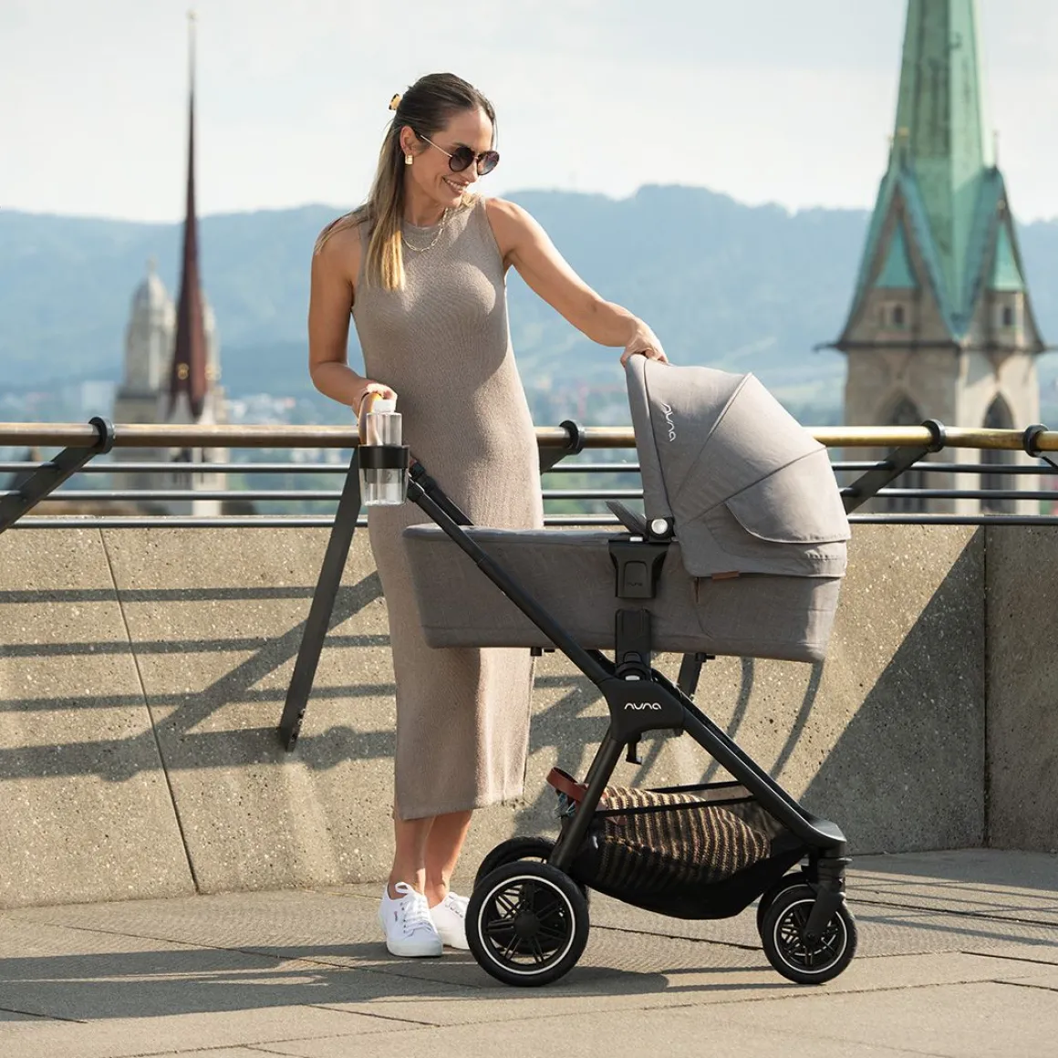 Nuna LYTL™ Opvouwbare Reiswieg Biscotti