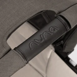 Nuna LYTL™ Opvouwbare Reiswieg Granite (Leather Handle Black)