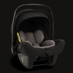 Nuna TRIV™ lx Kinderwagen 3 in 1 Caviar + Autostoel PIPA™ next + Isofix 360° Base Next