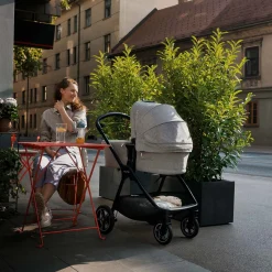 Nuna TRIV™ Next Kinderwagen 3 in 1 BMW Graphene + Autostoel ARRA™ flex + Isofix 360° Base Next