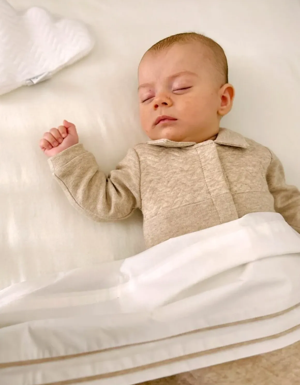 Poetree Kids Wieg Laken Chevron Light Camel (80x100cm)